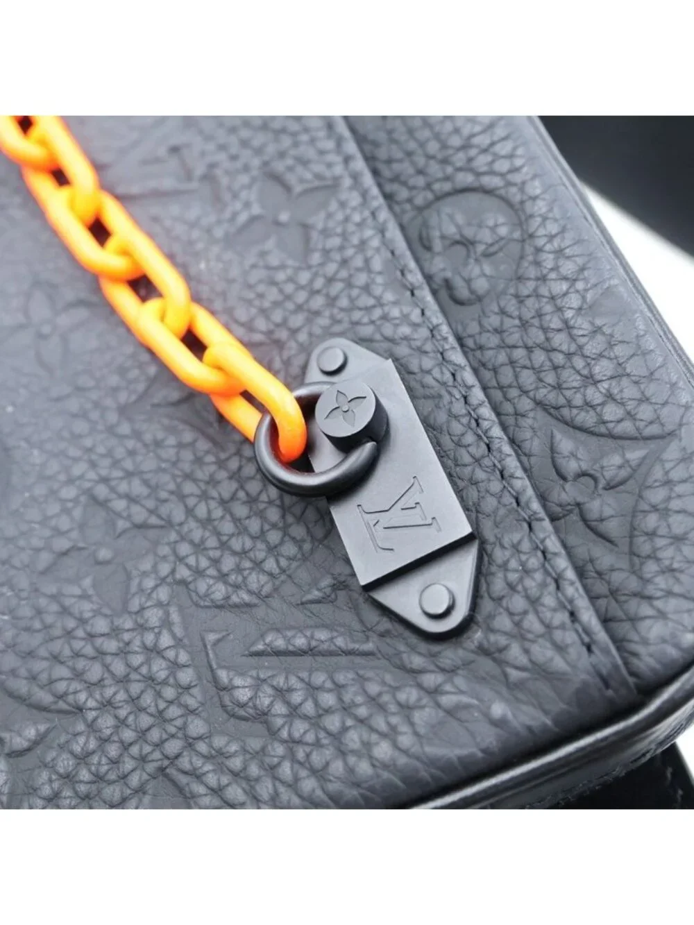 Louis Vuitton Taurillon Monogram Pochette Volga Waist Bag Noir Leather